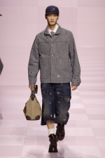 LOUIS-VUITTON-MENrsquoS-FALL-WINTER-2025-SHOW-LOOK-38