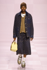 LOUIS-VUITTON-MENrsquoS-FALL-WINTER-2025-SHOW-LOOK-45