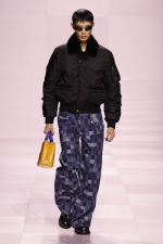 LOUIS-VUITTON-MENrsquoS-FALL-WINTER-2025-SHOW-LOOK-57