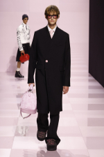 LOUIS-VUITTON-MENrsquoS-FALL-WINTER-2025-SHOW-LOOK-76