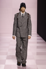 LOUIS-VUITTON-MENrsquoS-FALL-WINTER-2025-SHOW-LOOK-80