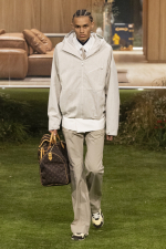 LOUIS-VUITTON-MENrsquoS-FALL-WINTER-2026-LOOK-2