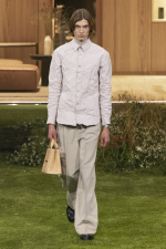 LOUIS-VUITTON-MENrsquoS-FALL-WINTER-2026-LOOK-3