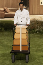 LOUIS-VUITTON-MENrsquoS-FALL-WINTER-2026-LOOK-47