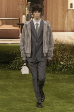 LOUIS-VUITTON-MENrsquoS-FALL-WINTER-2026-LOOK-69