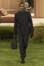 LOUIS-VUITTON-MENrsquoS-FALL-WINTER-2026-LOOK-71