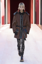 LV-SS23-Look_32
