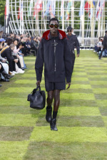 LOUIS-VUITTON-MENrsquoS-SPRING-SUMMER-2025-LOOK-15