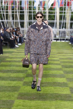 LOUIS-VUITTON-MENrsquoS-SPRING-SUMMER-2025-LOOK-41