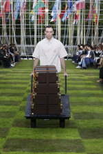 LOUIS-VUITTON-MENrsquoS-SPRING-SUMMER-2025-LOOK-52