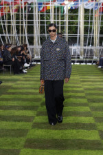 LOUIS-VUITTON-MENrsquoS-SPRING-SUMMER-2025-LOOK-80