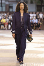 LOUIS-VUITTON-MENrsquoS-SPRING-SUMMER-2026-SHOW-LOOK-06
