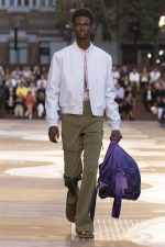 LOUIS-VUITTON-MENrsquoS-SPRING-SUMMER-2026-SHOW-LOOK-30