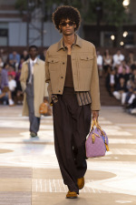 LOUIS-VUITTON-MENrsquoS-SPRING-SUMMER-2026-SHOW-LOOK-37