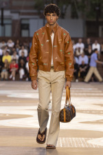 LOUIS-VUITTON-MENrsquoS-SPRING-SUMMER-2026-SHOW-LOOK-59