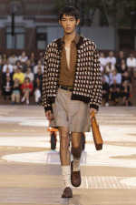 LOUIS-VUITTON-MENrsquoS-SPRING-SUMMER-2026-SHOW-LOOK-63