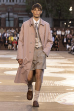 LOUIS-VUITTON-MENrsquoS-SPRING-SUMMER-2026-SHOW-LOOK-66