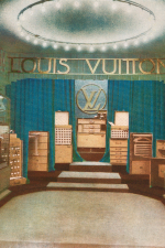 Exposition-internationale-des-arts-decoratifs-et-industriels-modernes-Paris-1925-stand-Louis-Vuitton-2