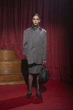 look0006