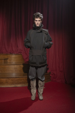 look0024