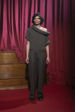 look0028