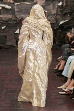LOOK_11