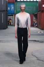 MM_Folders_FW26-Show-Look_0002