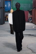 MM_Folders_FW26-Show-Look_0006