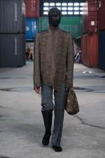 MM_Folders_FW26-Show-Look_0012