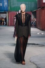 MM_Folders_FW26-Show-Look_0027