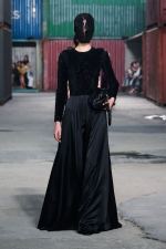 MM_Folders_FW26-Show-Look_0066