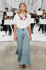 LOOK_10