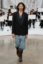 LOOK_16