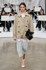 LOOK_23