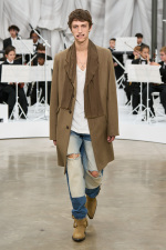 LOOK_43