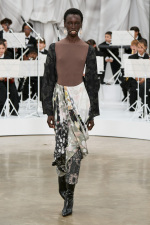LOOK_44