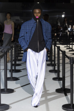 LOOK_37_MAL2510_PARIS_SS26_AG02742