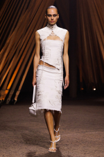 McQueen_SS26_Look_09