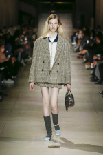 MIU-MIU-FW22_LOOK-23