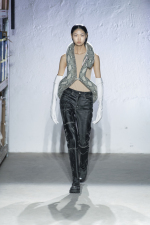 MM6-Maison-Margiela-AW22-Look-10