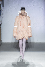 MM6-Maison-Margiela-AW22-Look-25