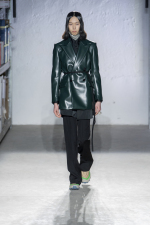 MM6-Maison-Margiela-AW22-Look-29