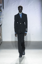 MM6-Maison-Margiela-AW22-Look-3