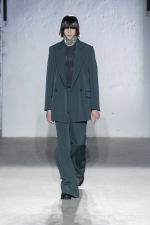 MM6-Maison-Margiela-AW22-Look-31