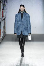 MM6-Maison-Margiela-AW22-Look-6