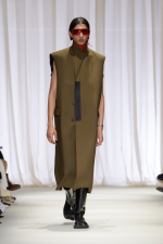 MM6_SHOW_AW24_LOOK06