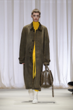 MM6_SHOW_AW24_LOOK17