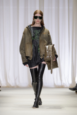 MM6_SHOW_AW24_LOOK33