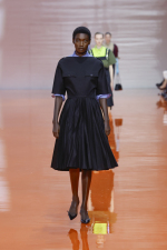 Prada-Donna-SS26-10