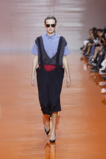 Prada-Donna-SS26-13